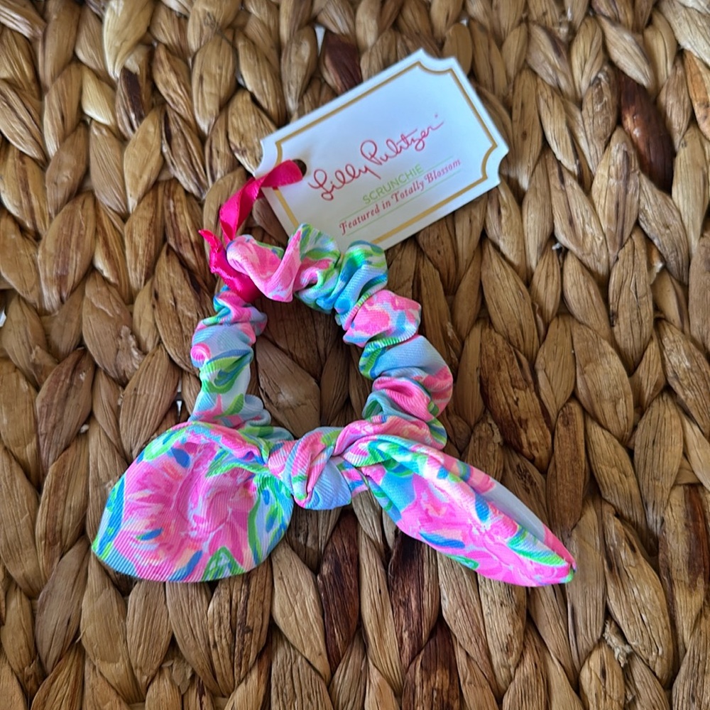 Lilly Pulitzer scrunchie